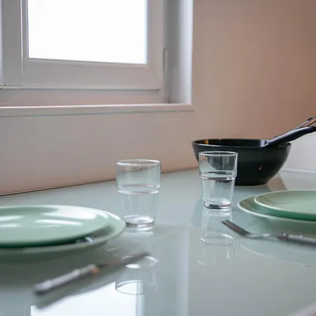 Cosyrouen Gare 아파트 *